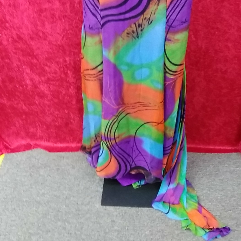 Dresses - Picture 4 of 7